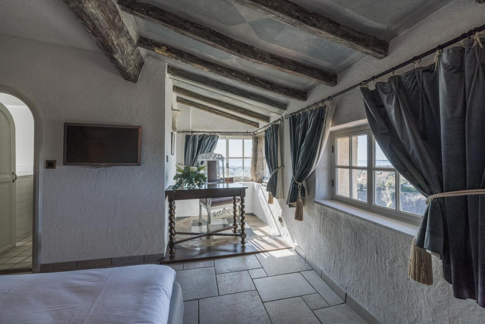 Chateau Le Cagnard كانيو سور مير المظهر الخارجي الصورة